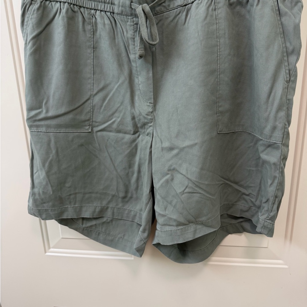 Talbots Women's Athletic Gray Shorts